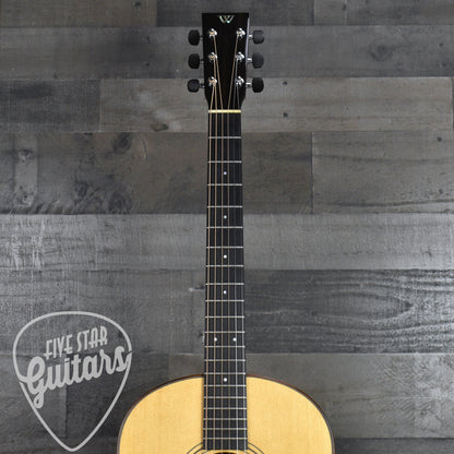 Pre-Owned Webber Roundbody with Hard Shell Case