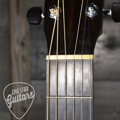 Pre-Owned Webber Roundbody with Hard Shell Case