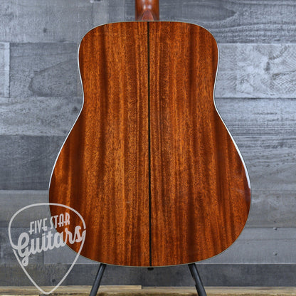 Pre-Owned Yamaha FG5 - Natural with Hardshell Case