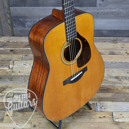 Pre-Owned Yamaha FG5 - Natural with Hardshell Case
