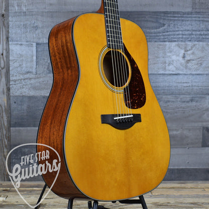 Pre-Owned Yamaha FG5 - Natural with Hardshell Case