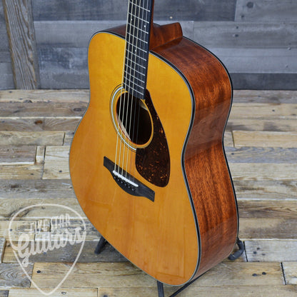 Pre-Owned Yamaha FG5 - Natural with Hardshell Case