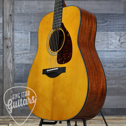 Pre-Owned Yamaha FG5 - Natural with Hardshell Case