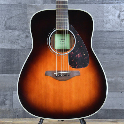 Pre-Owned Yamaha FG830 - Tobacco Brown Sunburst