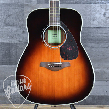 Pre-Owned Yamaha FG830 - Tobacco Brown Sunburst