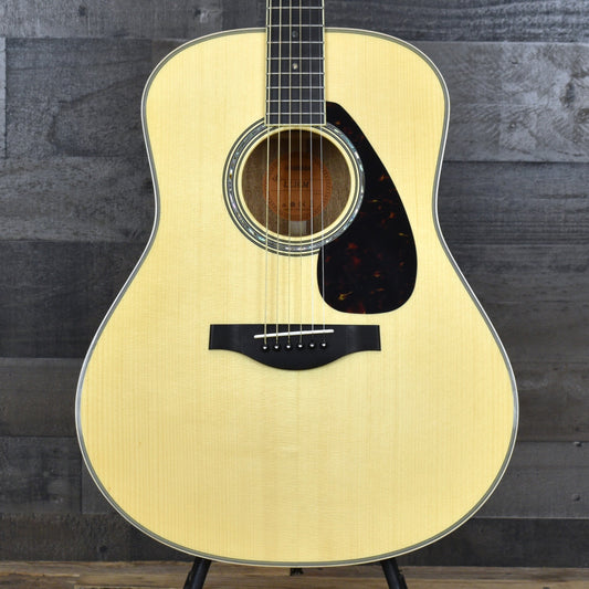 Pre-Owned Yamaha LL16MHB Jumbo Acoustic Guitar - Natural with Gig Bag