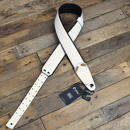 RightOn! Mojo Charm - White
