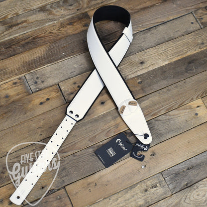 RightOn! Mojo Charm - White