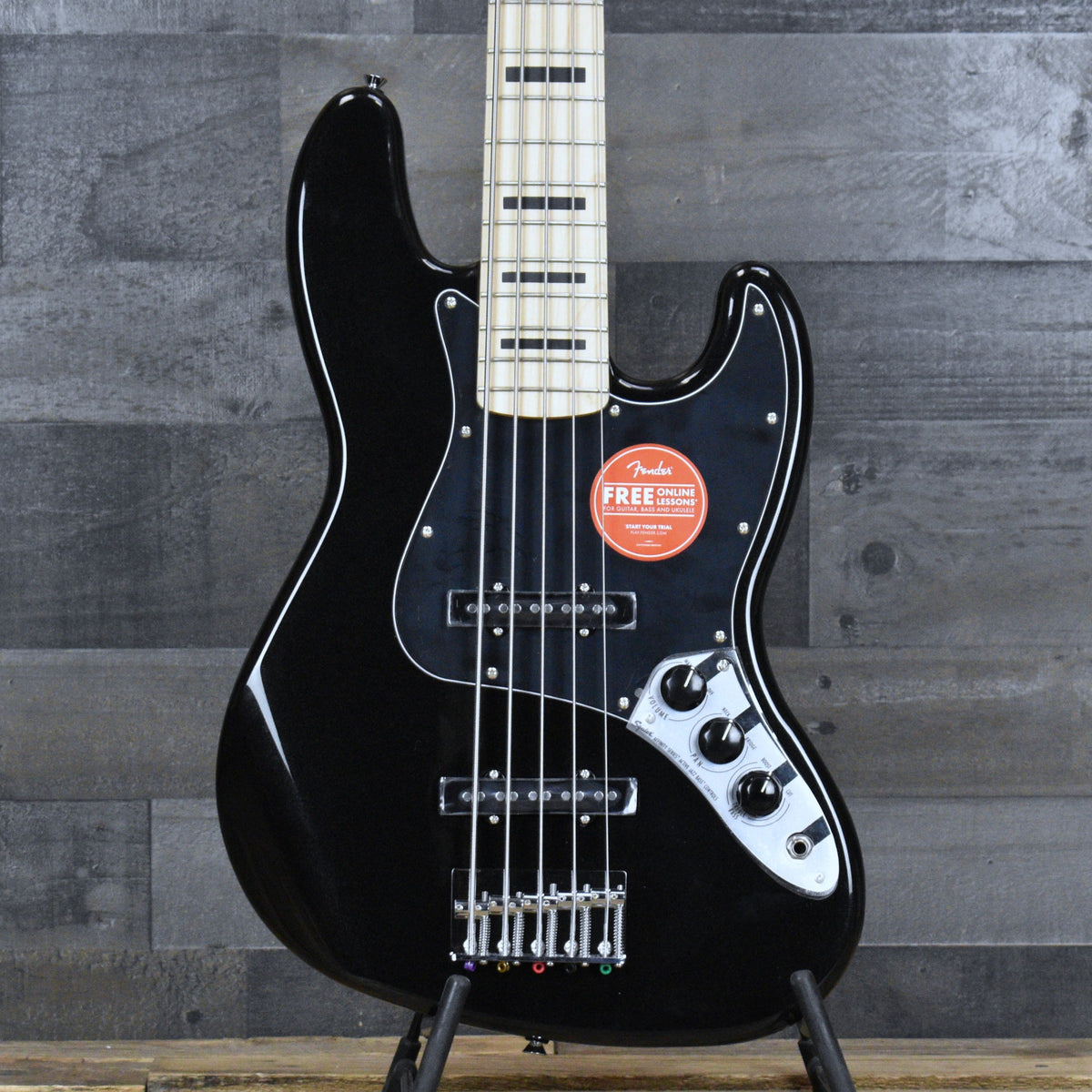 Squier Affinity Series Active Jazz Bass V - Black Metallic