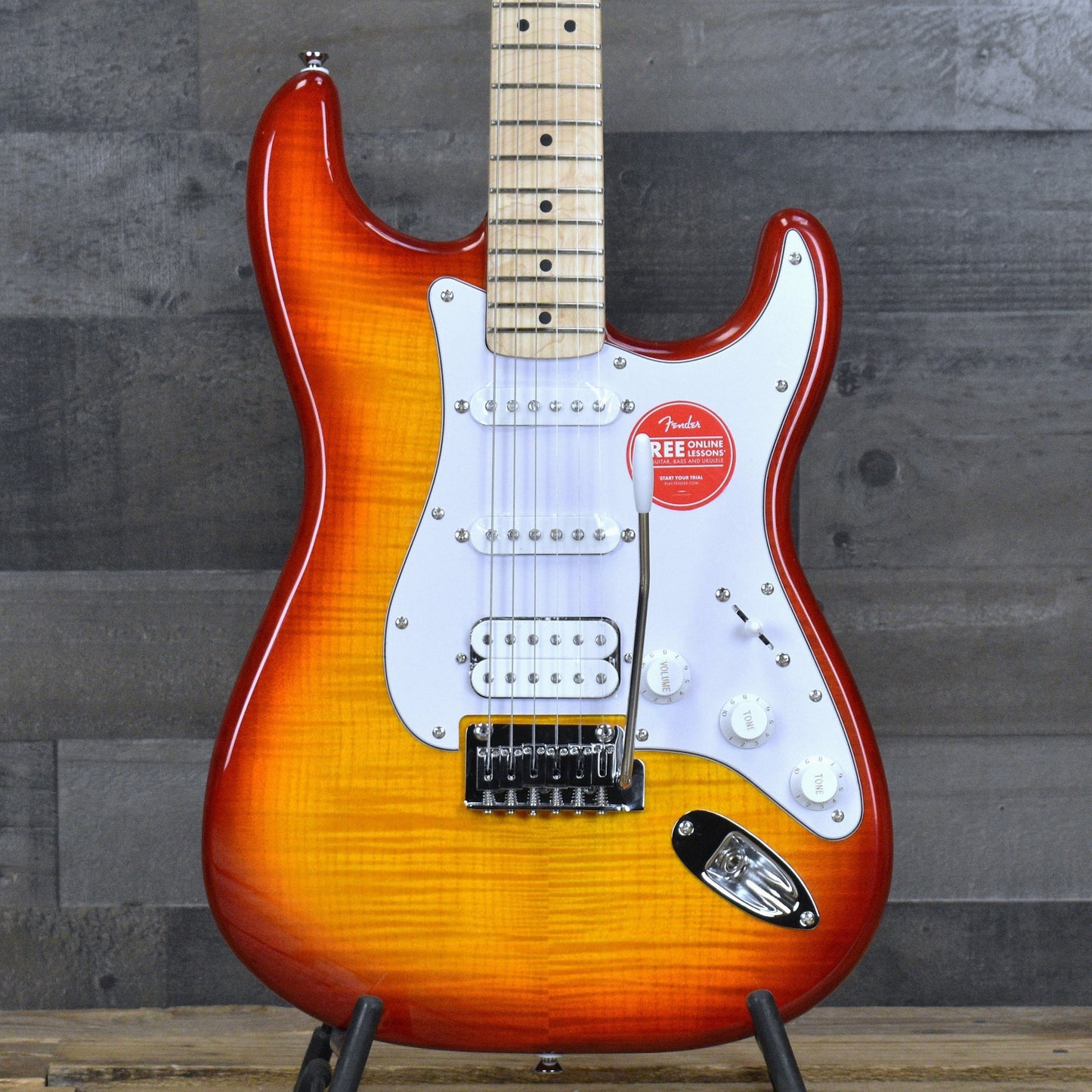 Squier Affinity Stratocaster HSS Flame Maple Top - Sienna Burst