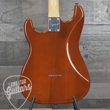 Squier Classic Vibe  '70s Stratocaster HT HSS Laurel Fingerboard Black Pickguard - Mocha