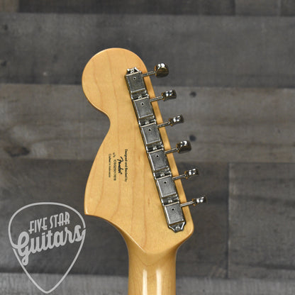 Squier Classic Vibe  '70s Stratocaster HT HSS Laurel Fingerboard Black Pickguard - Mocha