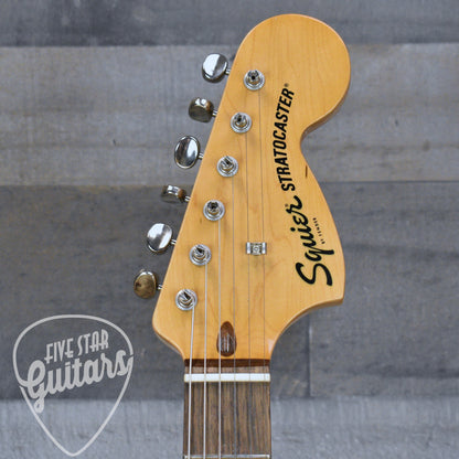 Squier Classic Vibe  '70s Stratocaster HT HSS Laurel Fingerboard Black Pickguard - Mocha