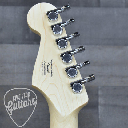 Squier Sonic Stratocaster Laurel Fingerboard White Pickguard - Ultraviolet