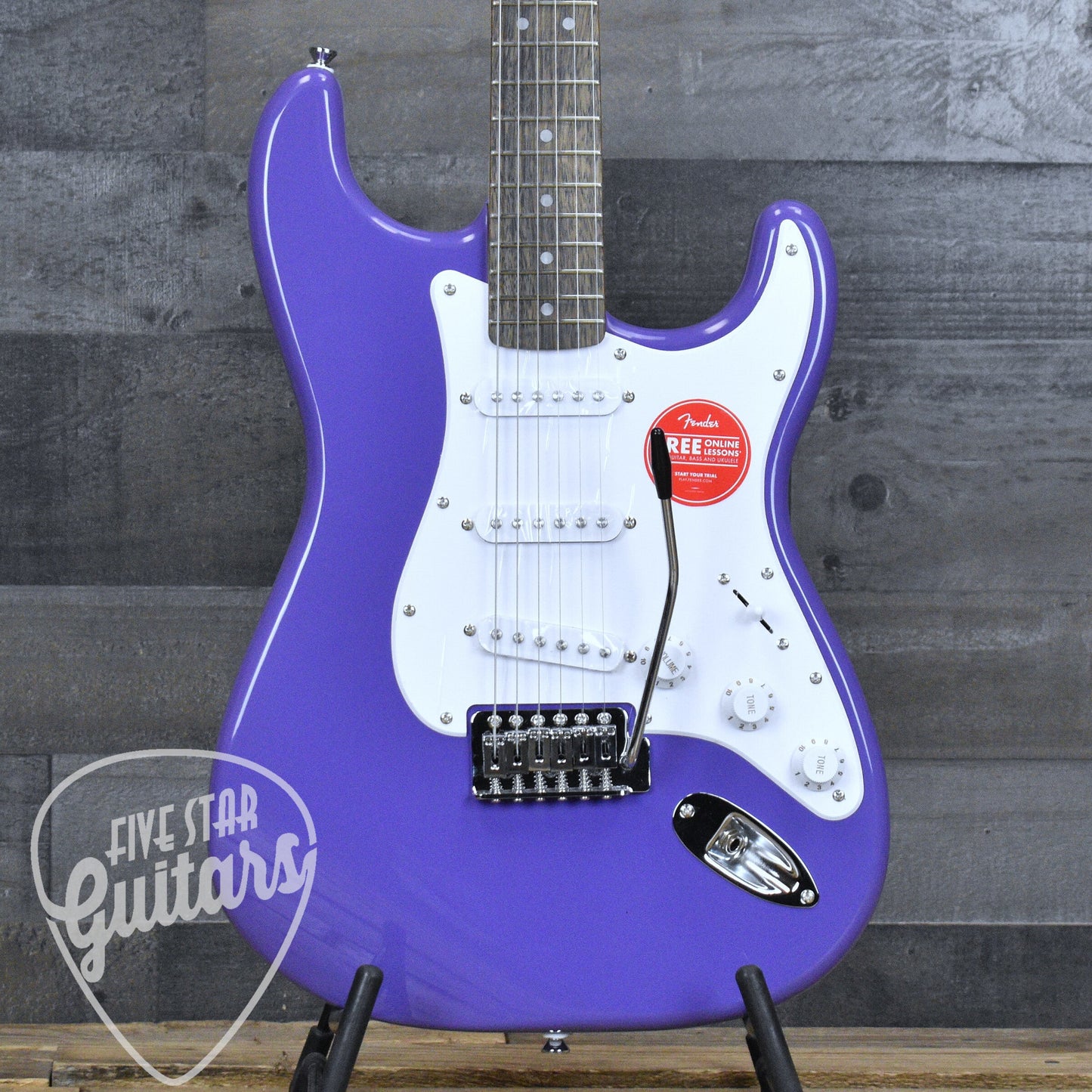 Squier Sonic Stratocaster Laurel Fingerboard White Pickguard - Ultraviolet