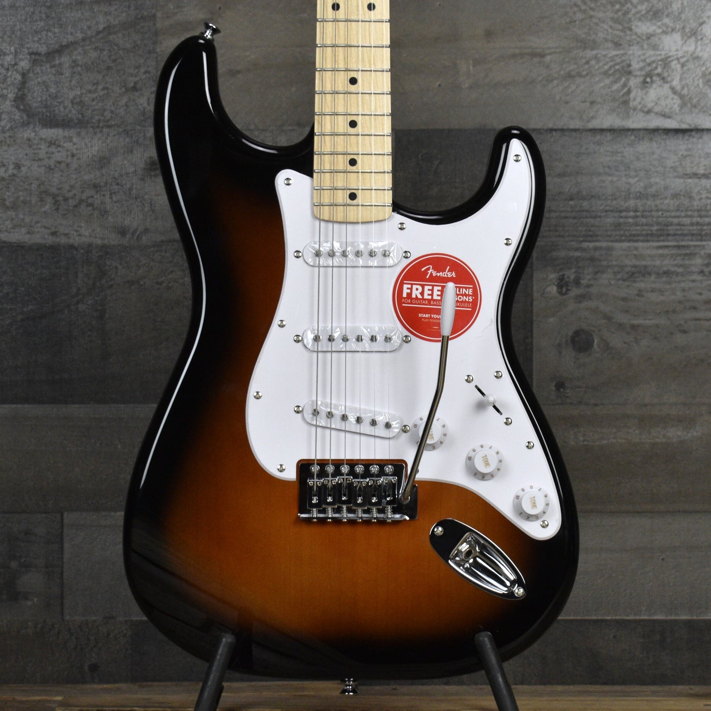 Squier Sonic Stratocaster Maple Fingerboard White Pickguard - 2-Color Sunburst