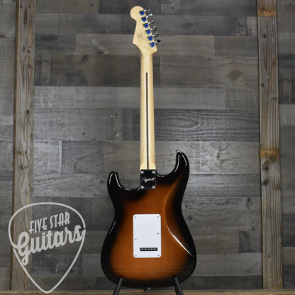 Squier Sonic Stratocaster Maple Fingerboard White Pickguard - 2-Color Sunburst