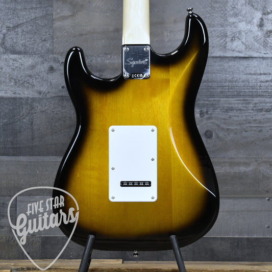 Squier Sonic Stratocaster Maple Fingerboard White Pickguard - 2-Color Sunburst