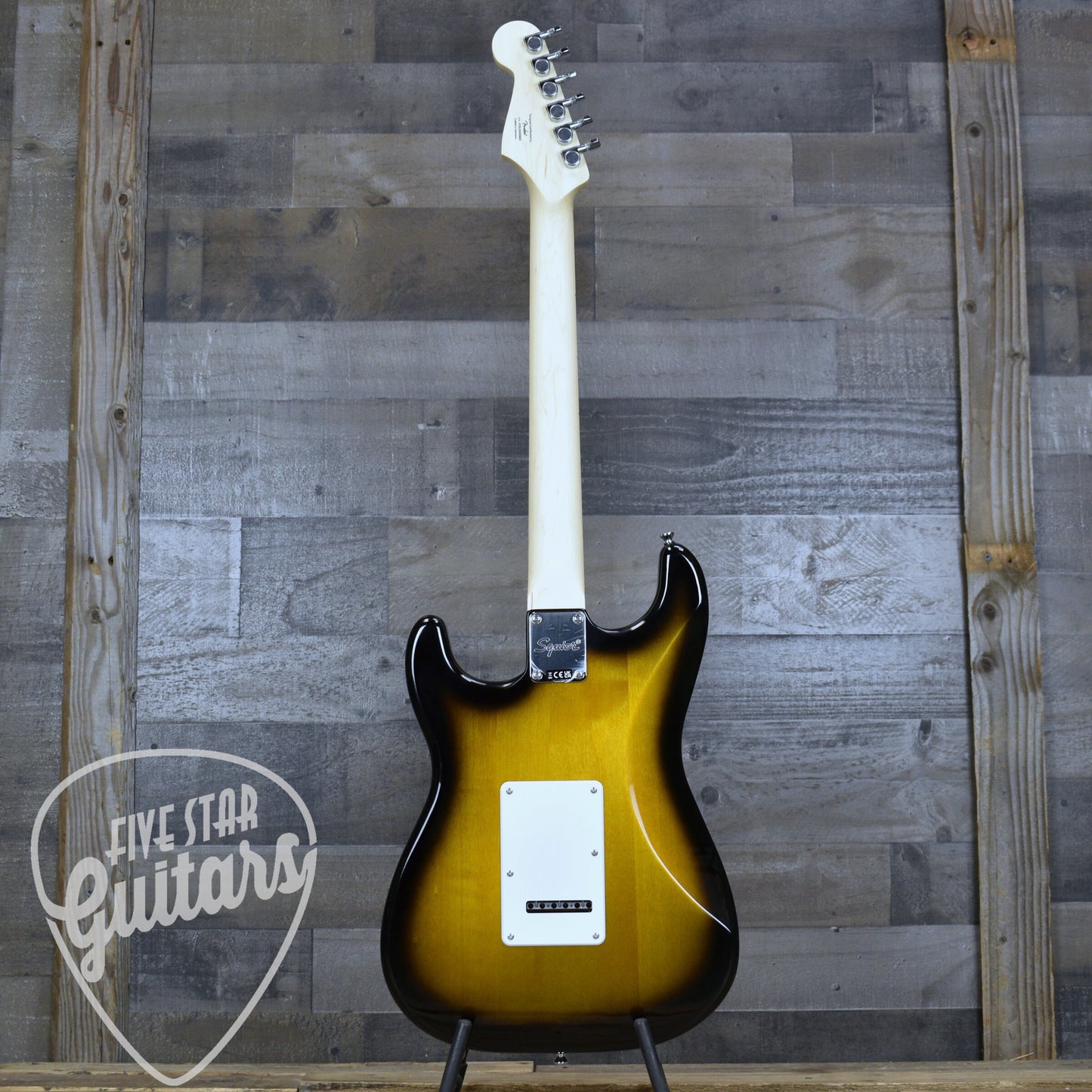 Squier Sonic Stratocaster Maple Fingerboard White Pickguard - 2-Color Sunburst