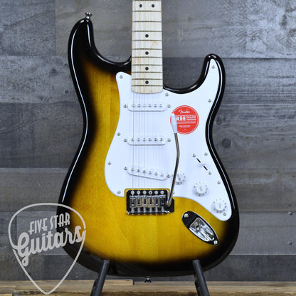 Squier Sonic Stratocaster Maple Fingerboard White Pickguard - 2-Color Sunburst