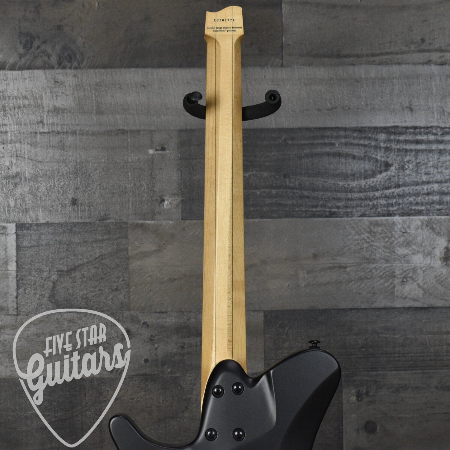 Strandberg Salen Classic NX 6 Tremolo -  Black with Gig Bag