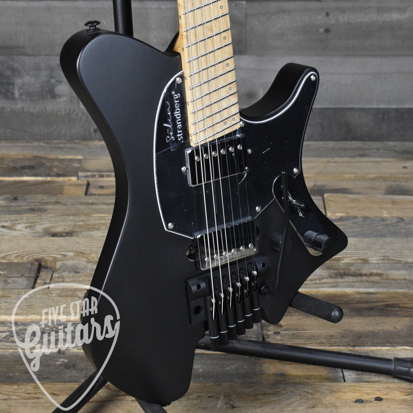 Strandberg Salen Classic NX 6 Tremolo -  Black with Gig Bag
