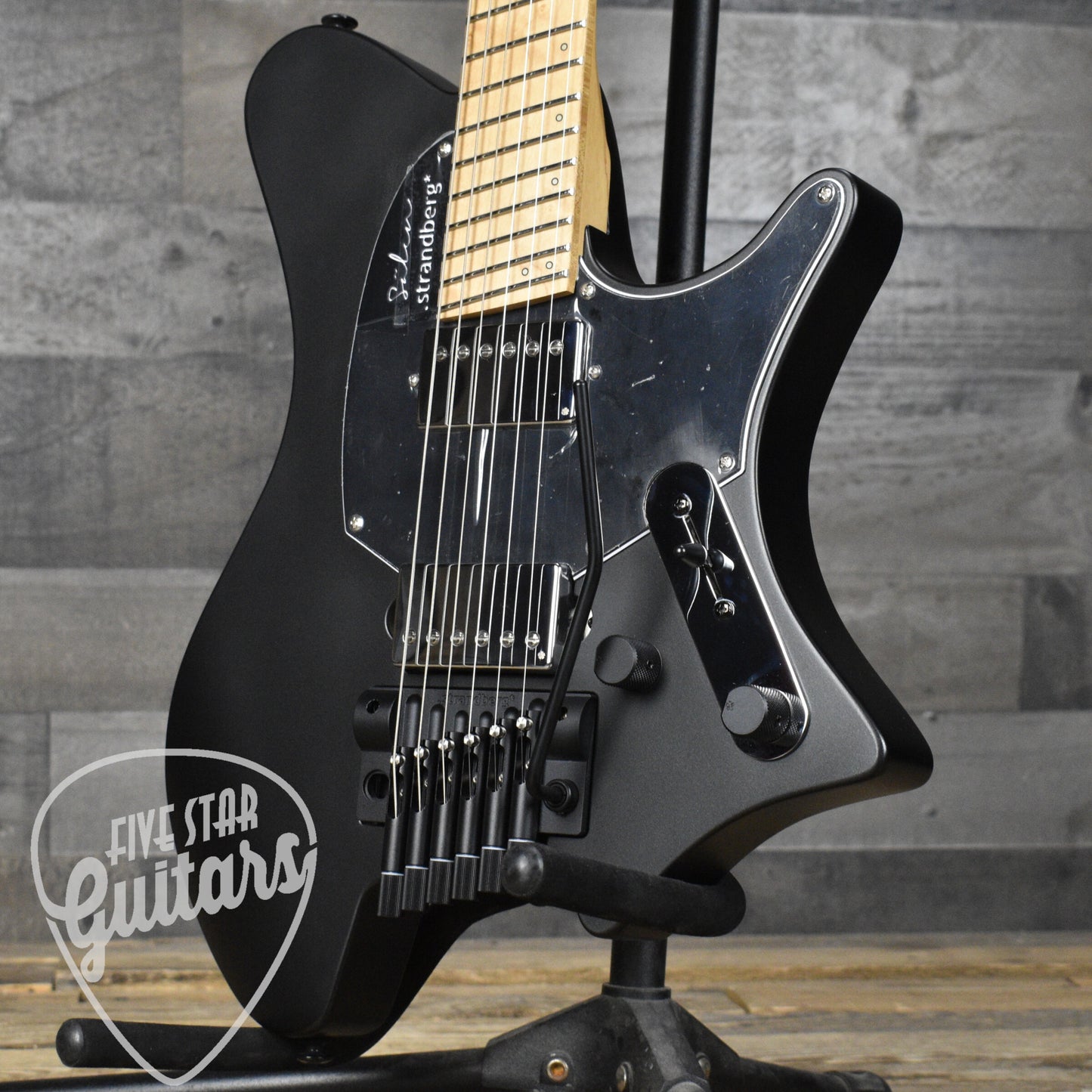 Strandberg Salen Classic NX 6 Tremolo -  Black with Gig Bag