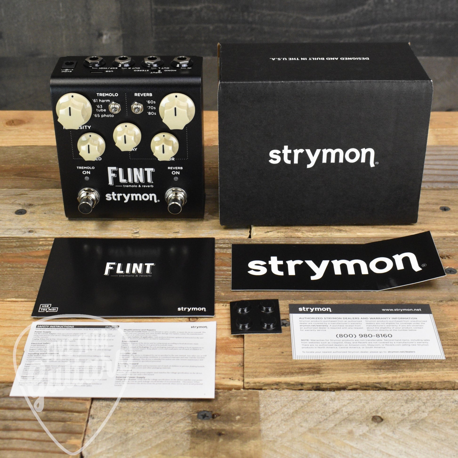 strymon flint expression pedal Strymon Flint V2 Tremolo & Reverb – Five Star Guitars