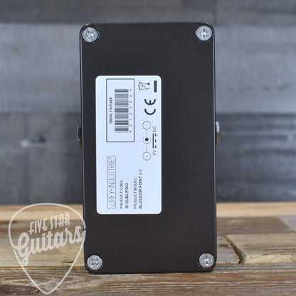 SurfyBear Blossom Point Pedal