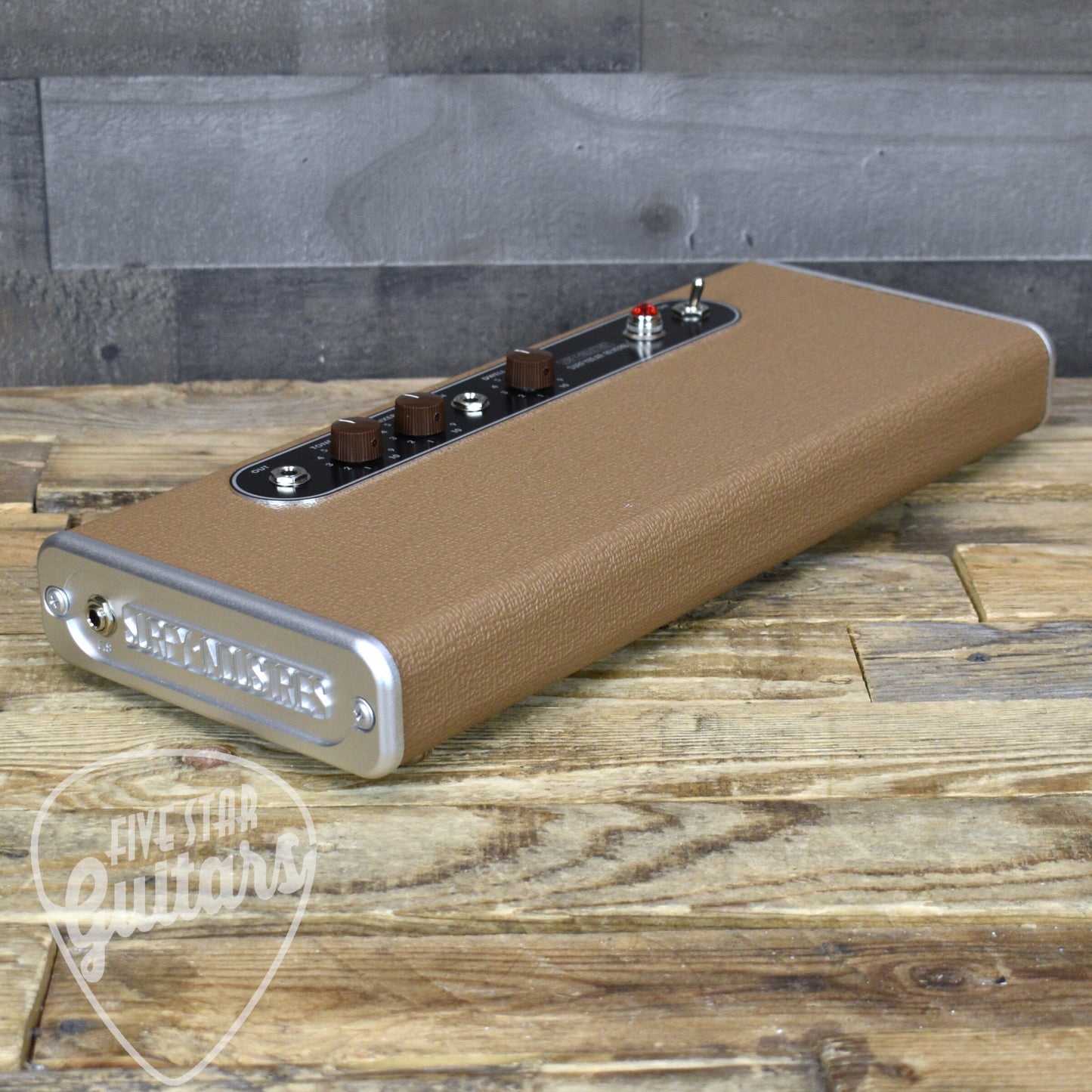 SurfyBear Classic Brown v3.0 with SurfyPan Extra Reverb
