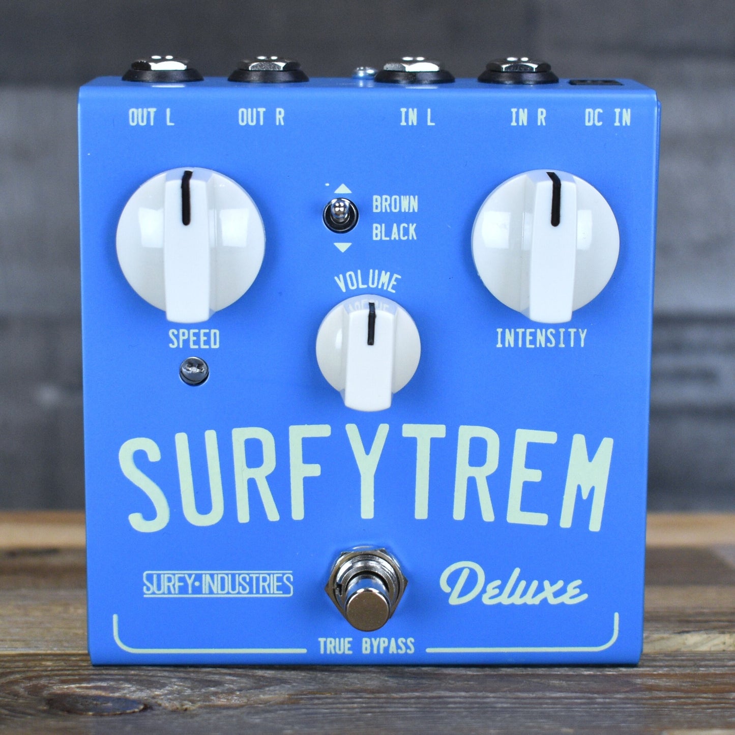 Surfy Industries SurfyTrem Deluxe Pedal
