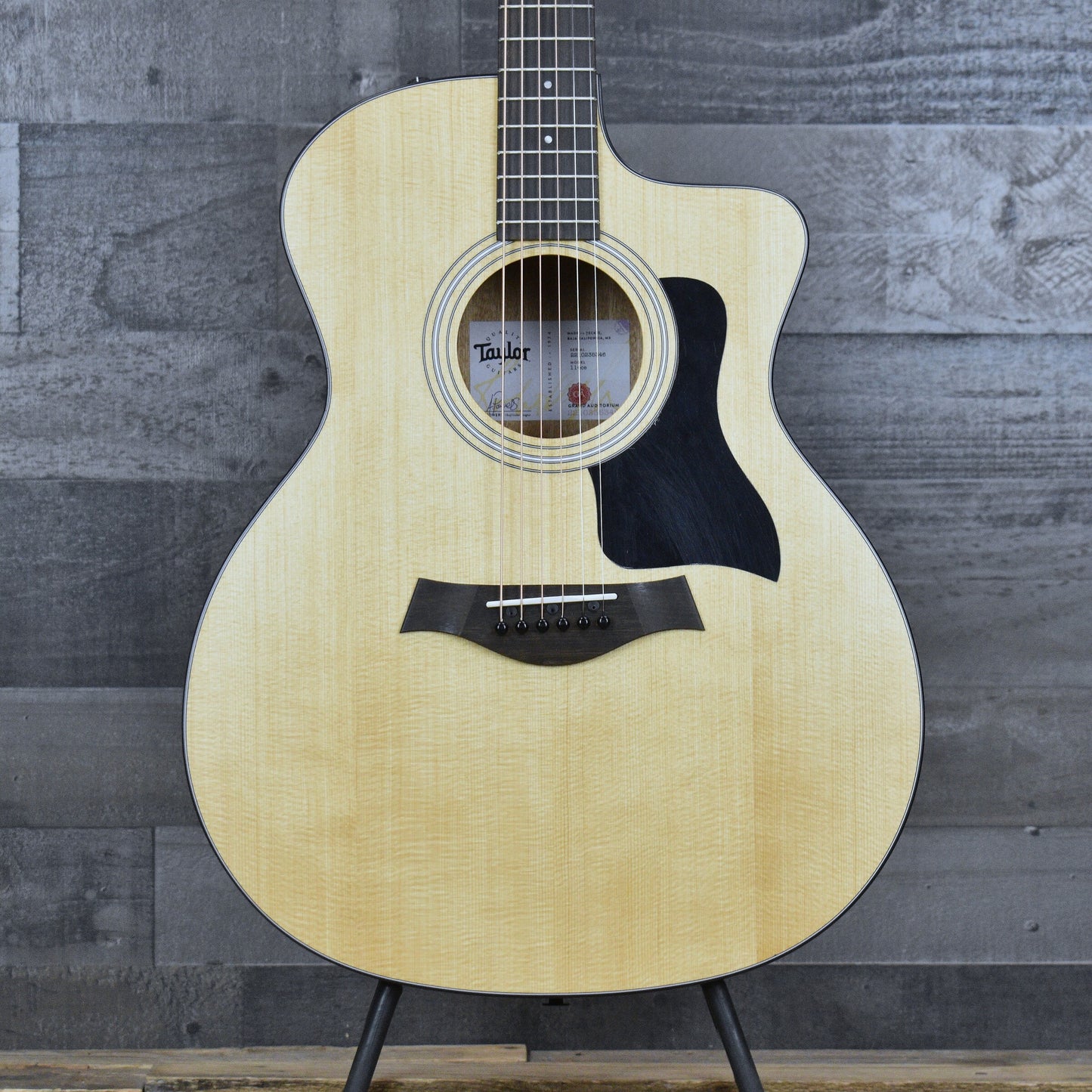 Taylor 114ce - Sapele with Gig Bag
