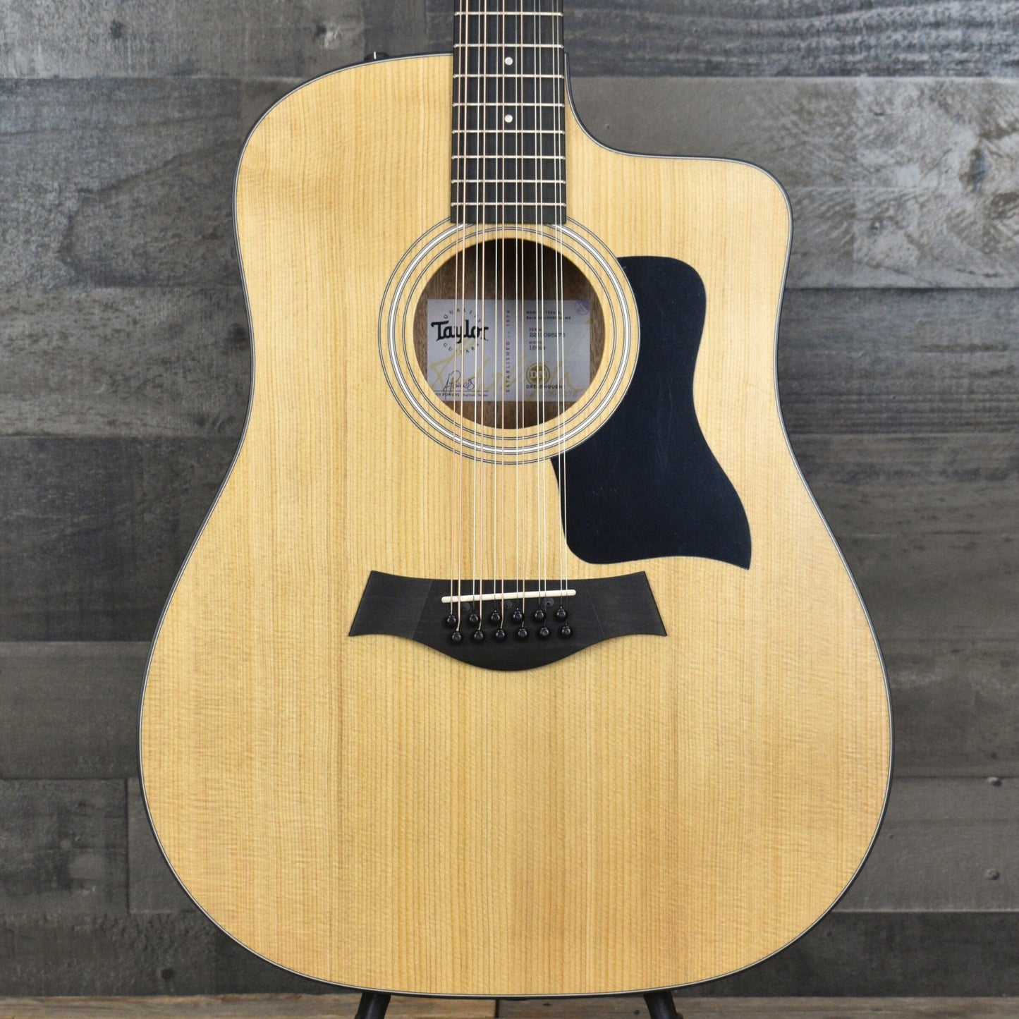 Taylor 150ce - Sapele with Gig Bag