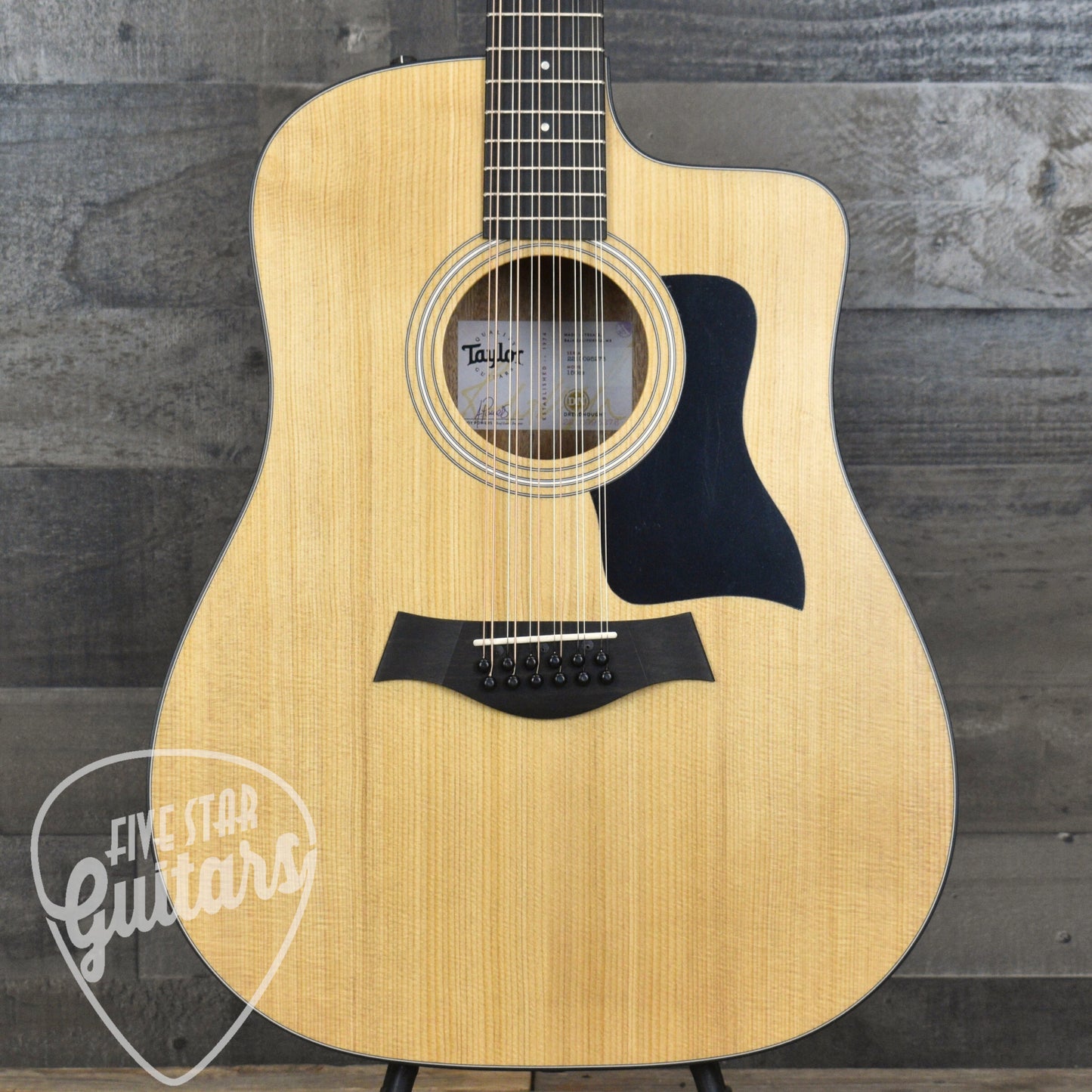 Taylor 150ce - Sapele with Gig Bag