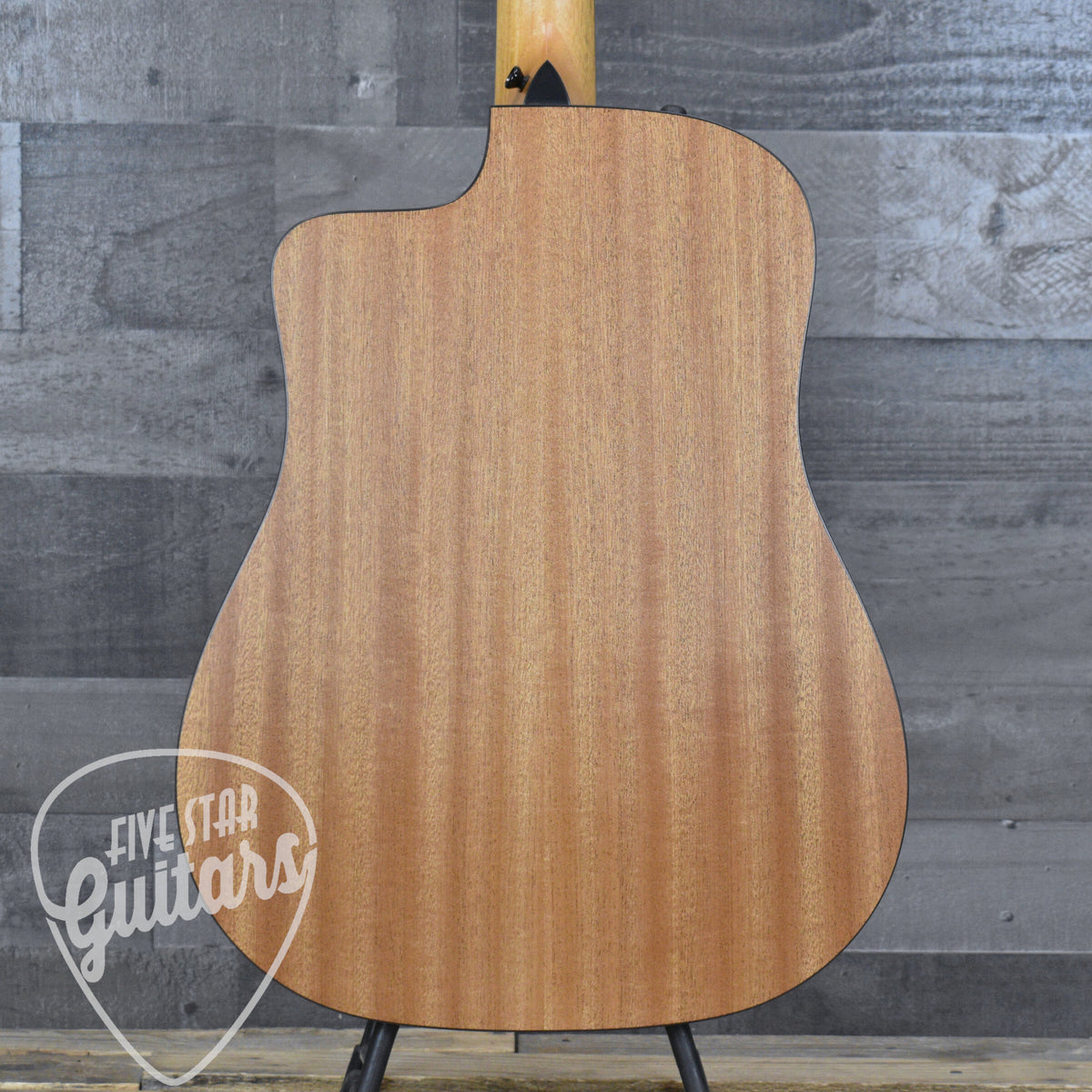 Taylor 150ce - Sapele with Gig Bag