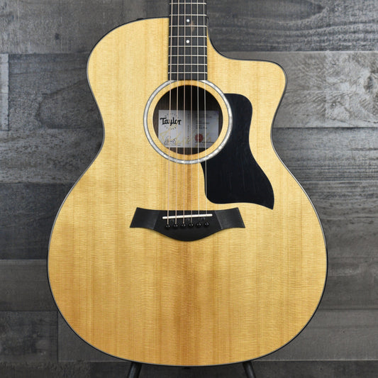 Taylor 214ce Plus with Aerocase