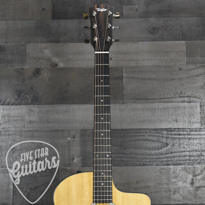 Taylor 214ce Plus with Aerocase