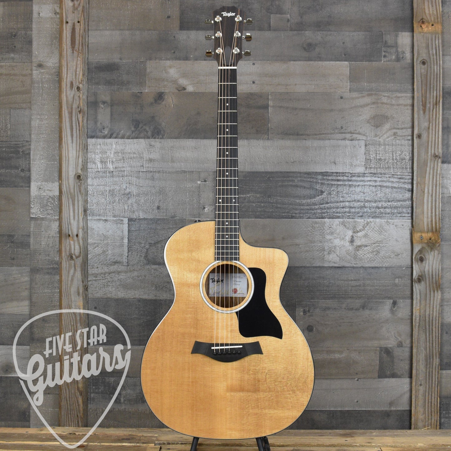 Taylor 214ce Plus with Aerocase