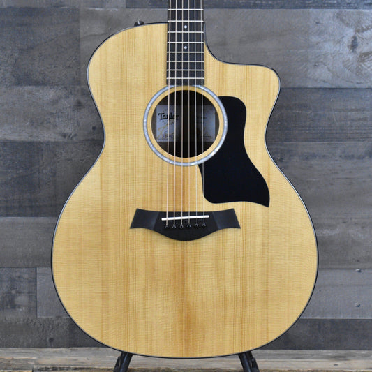 Taylor 214ce Plus with Aerocase