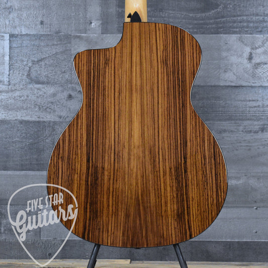 Taylor 214ce Plus with Aerocase