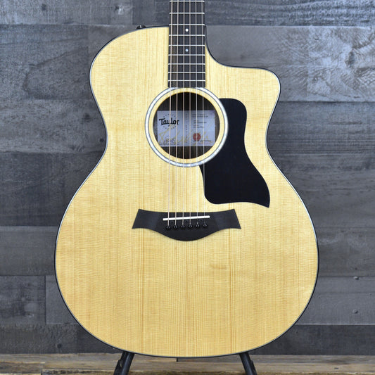 Taylor 214ce Plus with Aerocase