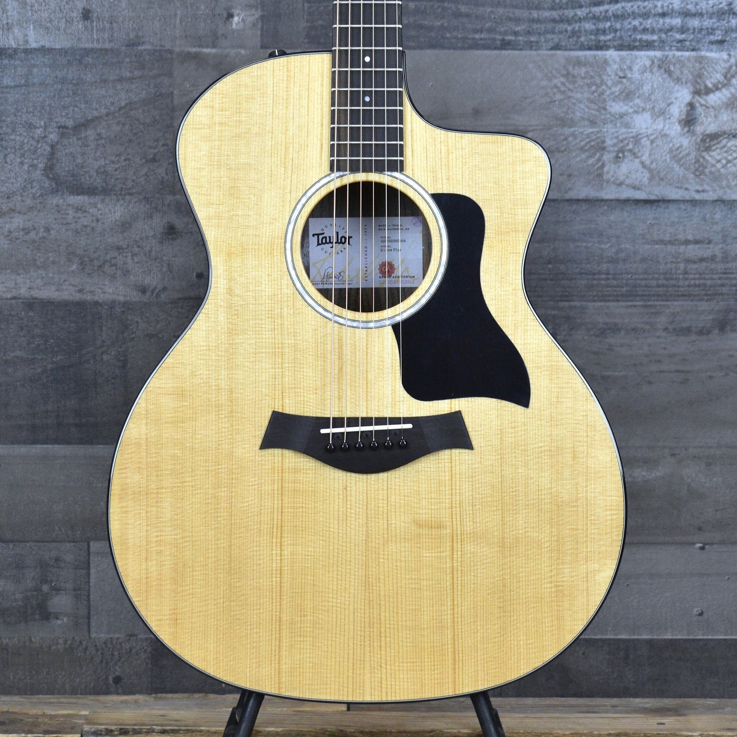 Taylor 214ce Plus with Aerocase