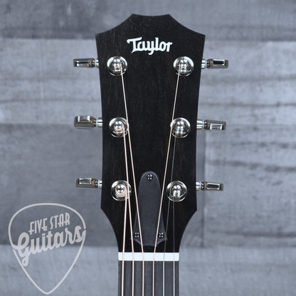 Taylor 214ce Plus with Aerocase