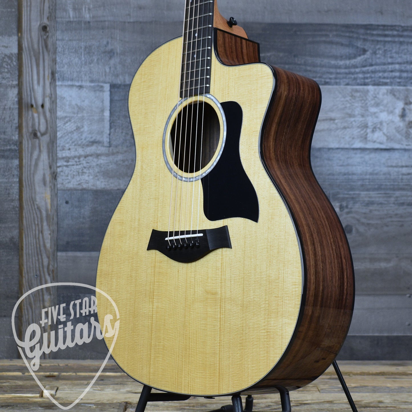 Taylor 214ce Plus with Aerocase