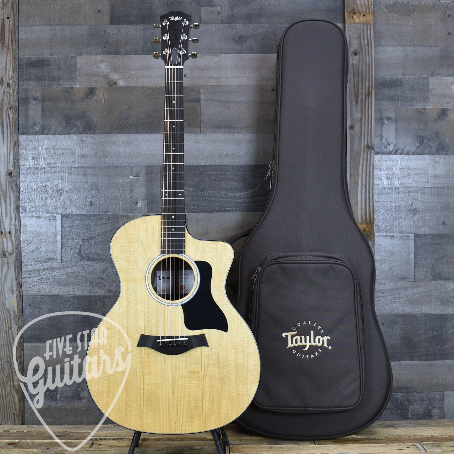 Taylor 214ce Plus with Aerocase