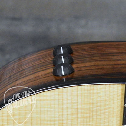 Taylor 214ce Plus with Aerocase