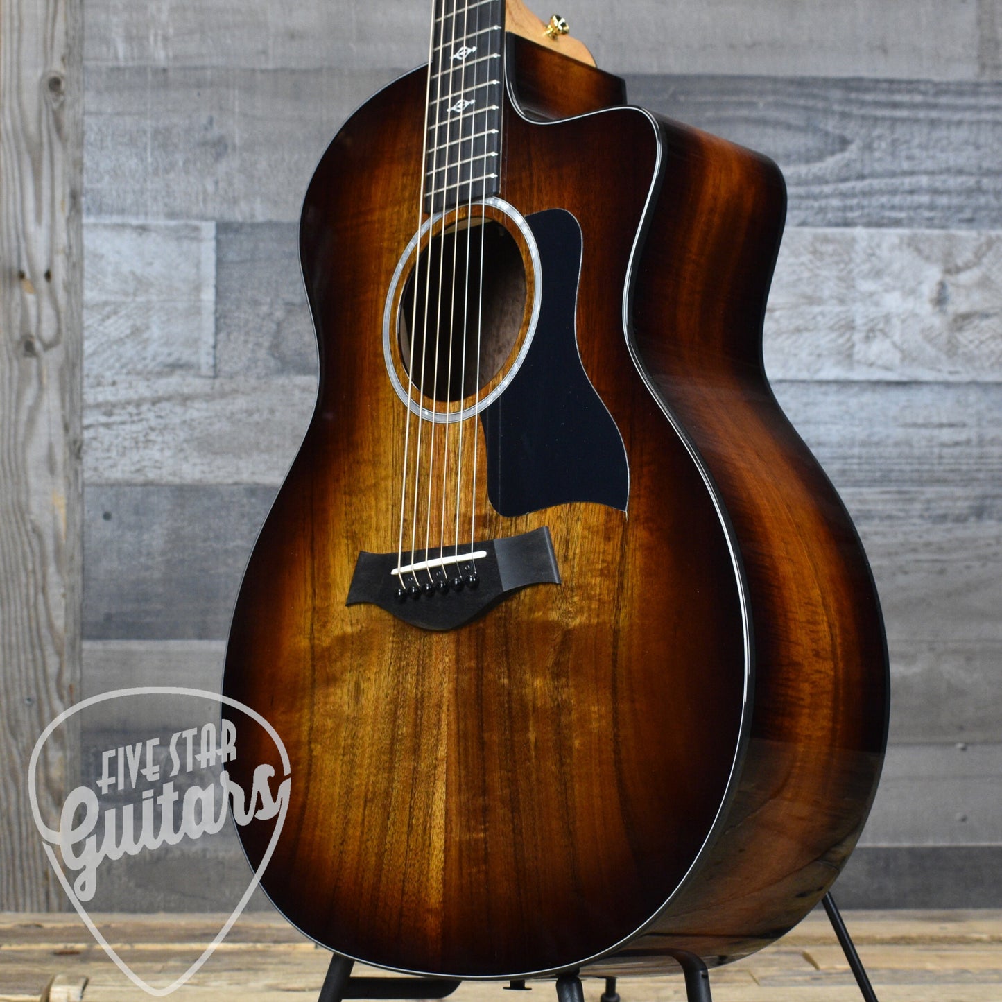 Taylor 224ce-K DLX 2024 - Shaded Edgeburst with Hard Shell Case