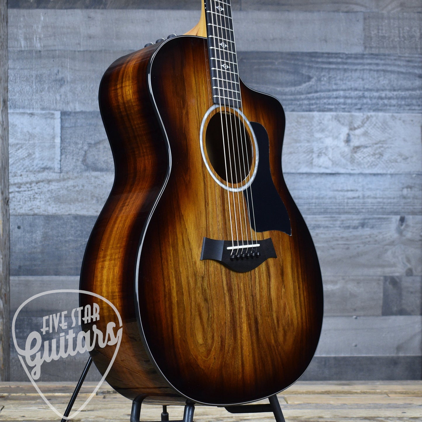 Taylor 224ce-K DLX 2024 - Shaded Edgeburst with Hard Shell Case