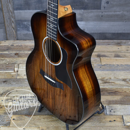 Taylor 224ce-K DLX 2024 - Shaded Edgeburst with Hard Shell Case