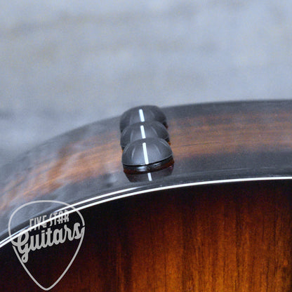 Taylor 224ce-K DLX 2024 - Shaded Edgeburst with Hard Shell Case